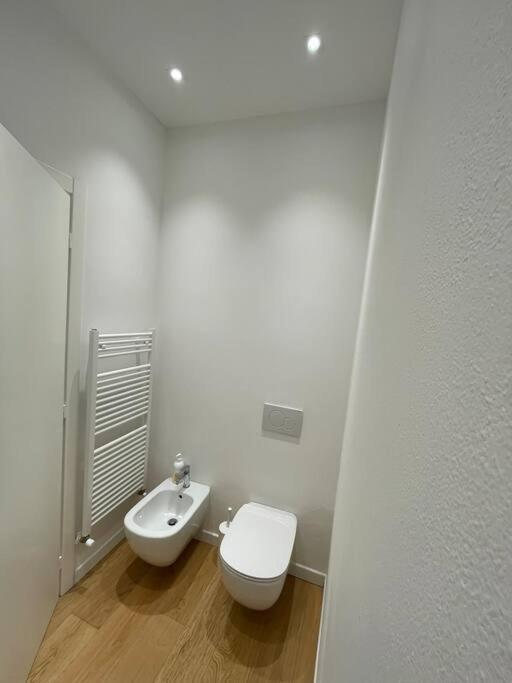 Best Place In Bologna Next 2 Towers Apartment Exterior foto